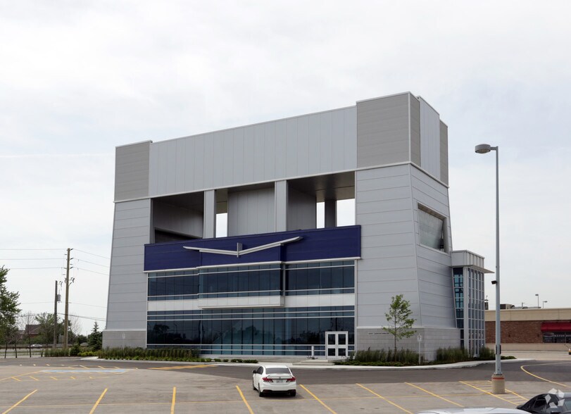 More Photos Of 2005-2095 Winston Park Dr, Oakville Unknown For Lease