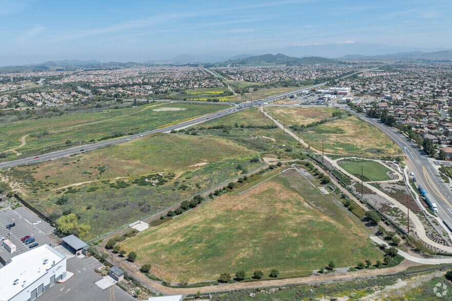 More Photos Of SWC Winchester Rd & Thompson Rd, Winchester Unknown For Lease