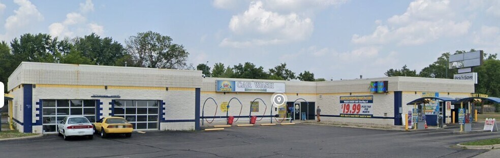More Photos Of 1381 8th St S, Wisconsin Rapids Carwash For Lease