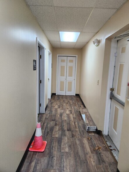 More Photos Of 743 Columbia Tpke, East Greenbush Medical For Lease