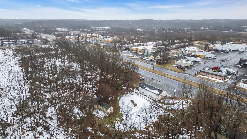 More Photos Of 320 State Route 33, Manalapan Township Restaurant For Sale