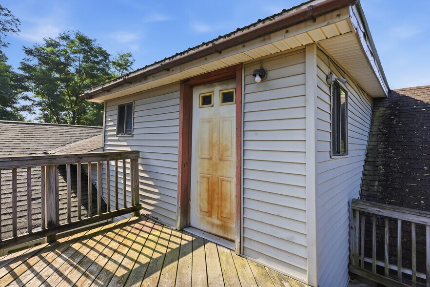 More Photos Of 225 Owego Turnpike, Waymart Specialty For Sale