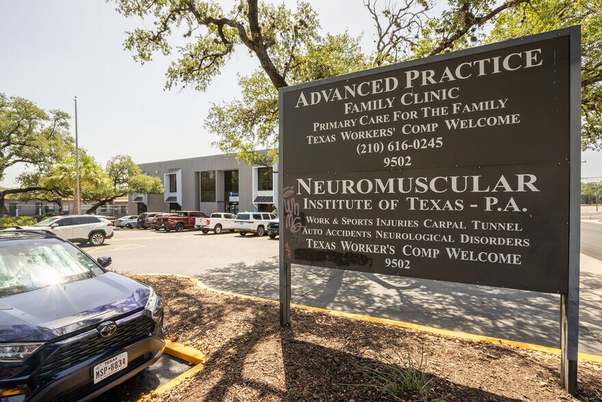 More Photos Of 9502 Computer Dr, San Antonio Medical For Sale