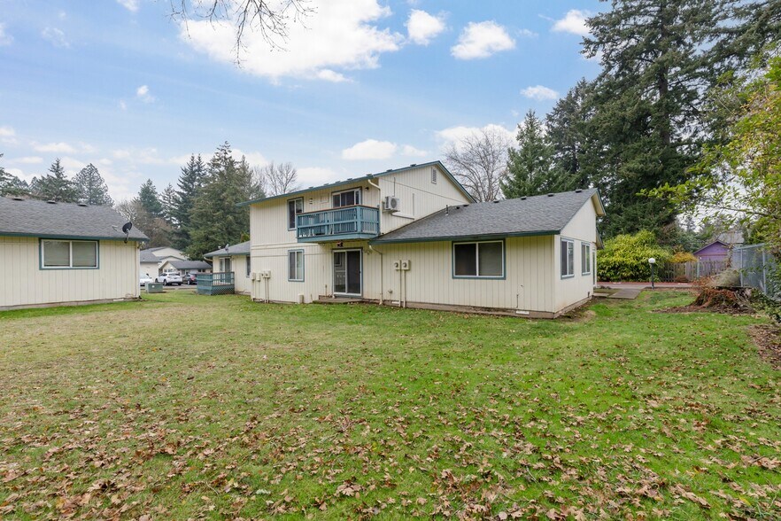 More Photos Of 11349 SW Greenburg Rd, Portland Apartments For Sale