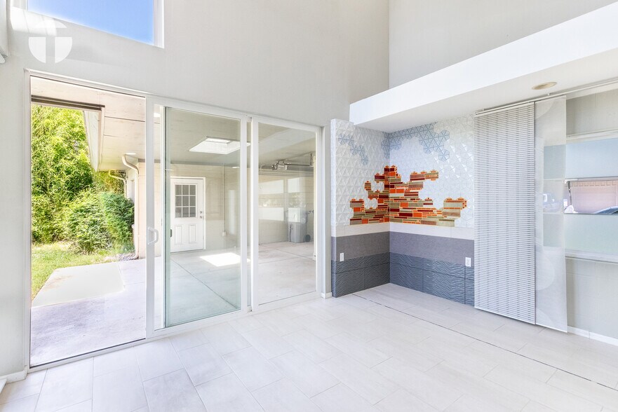 More Photos Of 1449 Claremont Way, Sacramento Apartments For Sale