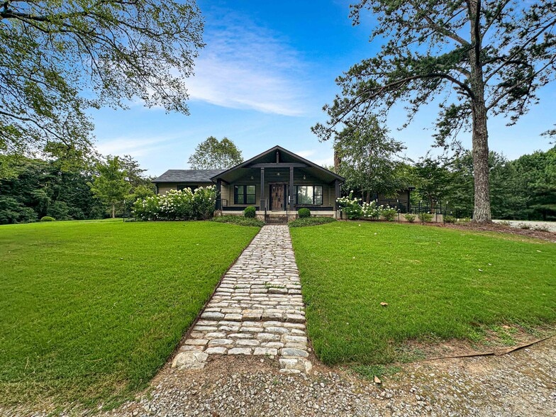 Primary Photo Of 8400 Atlanta Newnan Rd, Chattahoochee Hills Lodge Meeting Hall For Sale