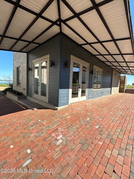 More Photos Of 253 N Natchez Dr, Madison Apartments For Sale