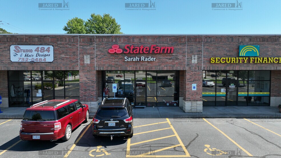 More Photos Of 1600-1694 US Highway 60 E, Republic Storefront Retail Office For Lease