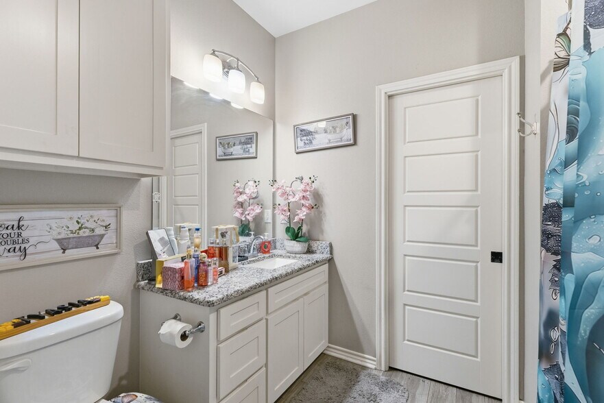 More Photos Of 16087 Echo Glen Dr, Tyler Apartments For Sale