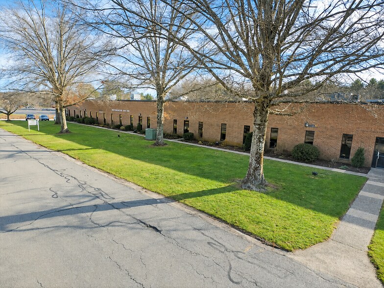More Photos Of 10-16 Craig Rd, Acton Light Manufacturing For Lease