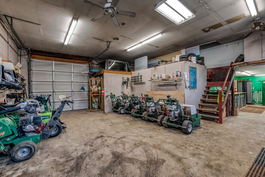 More Photos Of 192 Mayo Rd, Edgewater Light Manufacturing For Sale