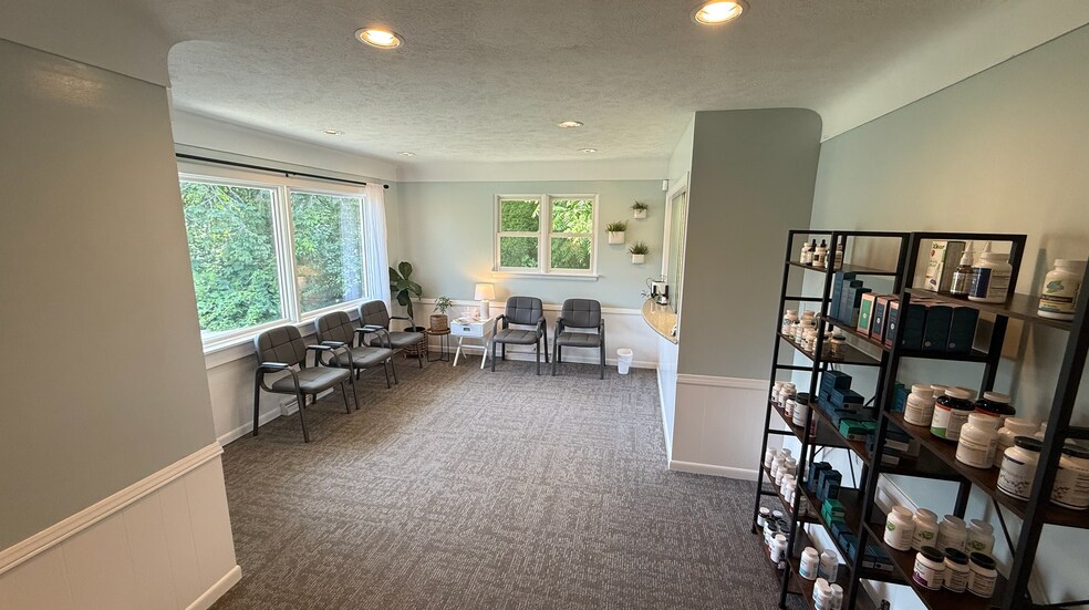 More Photos Of 207 Circle Dr, Traverse City Medical For Sale