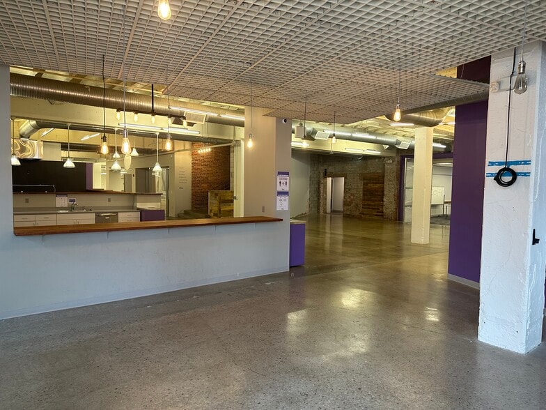 More Photos Of 99 E Main St, Columbus Office For Lease