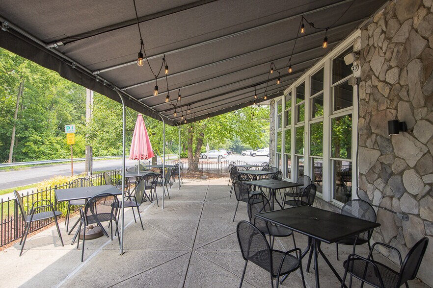 More Photos Of 3 Main St, New Paltz Restaurant For Sale
