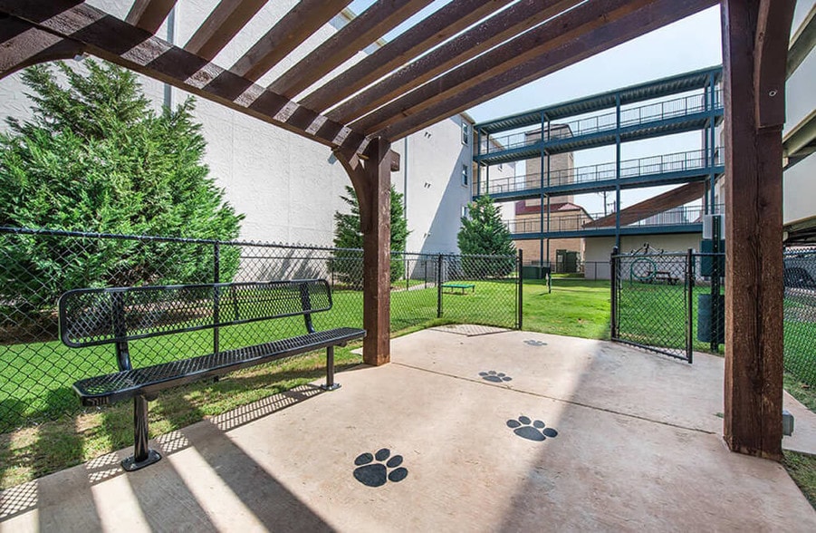 More Photos Of 301-409 N Walker Ave, Oklahoma City Apartments For Lease