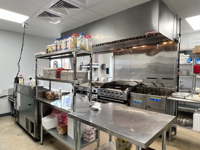 More Photos Of 688 Main St, Walden Restaurant For Sale