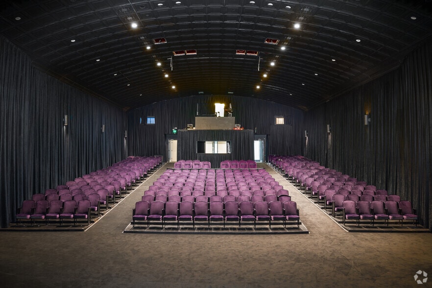 More Photos Of 2808-22 State St, Carlsbad Movie Theatre For Lease