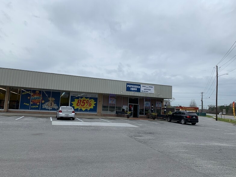 More Photos Of 309 Main St, Garden City Unknown For Lease