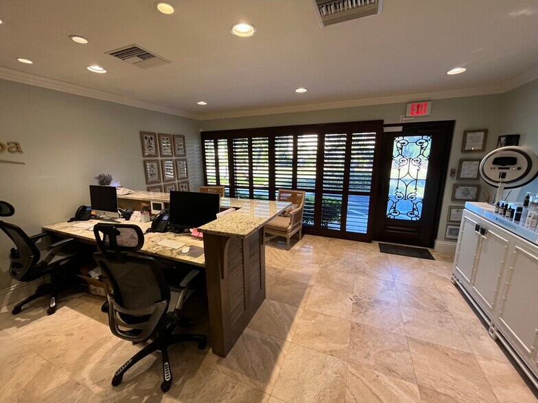 More Photos Of 6600 10th Ave N, Saint Petersburg Medical For Lease