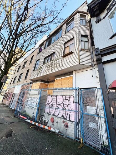 More Photos Of 568 Powell St, Vancouver Land For Sale