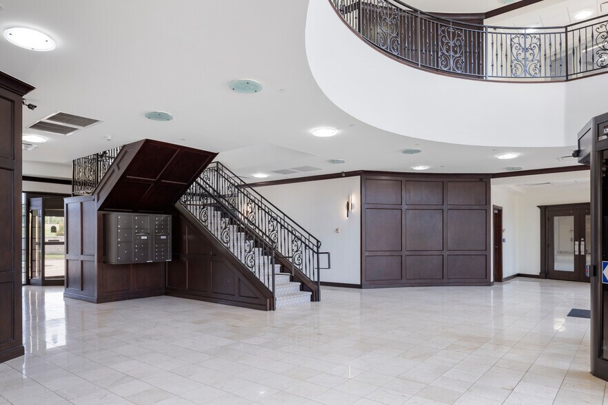 More Photos Of 4727 Gaillardia Pky, Oklahoma City Office For Lease