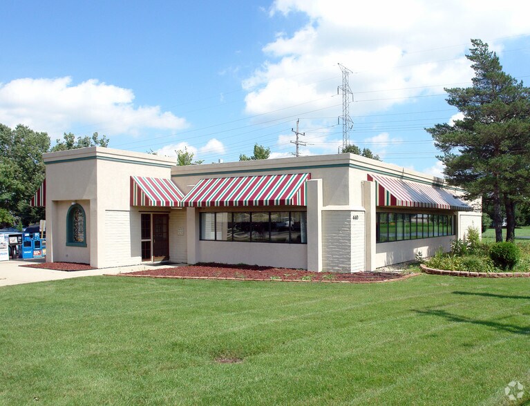 More Photos Of 440 W Northwest Hwy, Palatine Restaurant For Sale