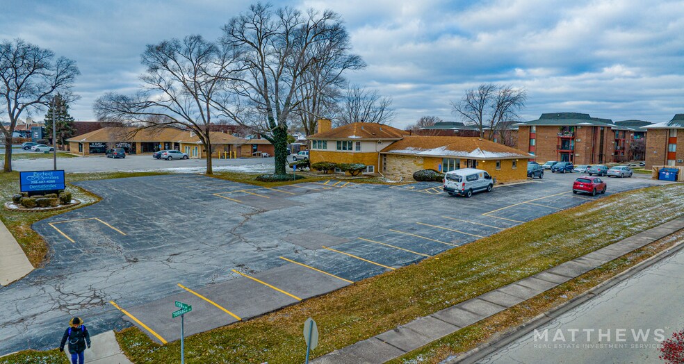 Primary Photo Of 5950 159th St, Oak Forest Medical For Sale