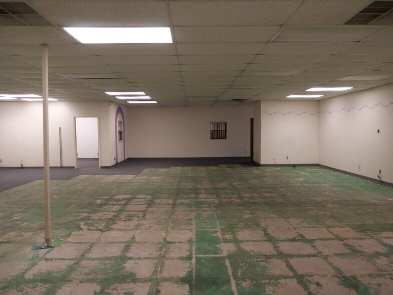 More Photos Of 1364 NE 3rd St, Oklahoma City Warehouse For Sale