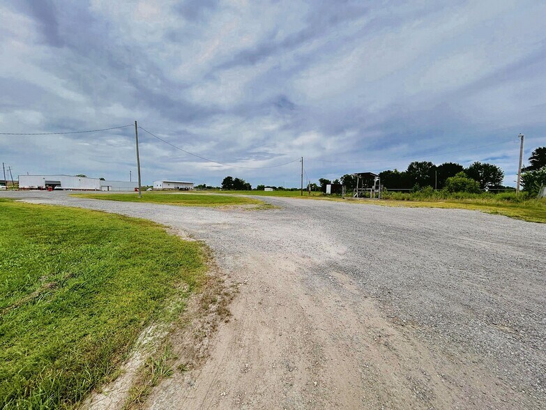 More Photos Of 120 W Peak Blvd, Muskogee Freestanding For Sale