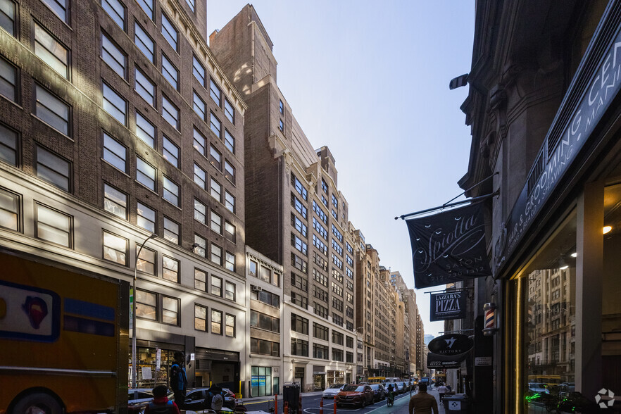 Primary Photo Of 230 W 38th St, New York Loft Creative Space For Lease