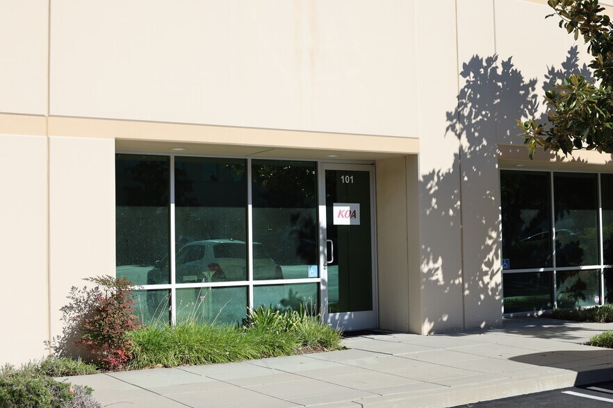 More Photos Of 15823 W Monte St, Sylmar Warehouse For Sale