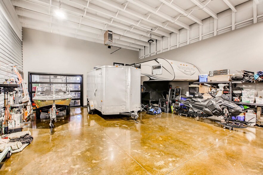 More Photos Of 9337 Commerce Center St, Highlands Ranch Showroom For Sale