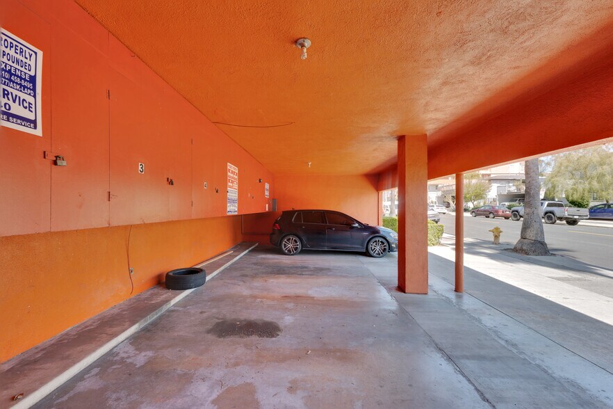 More Photos Of 1531 Corinth Ave, Los Angeles Apartments For Sale