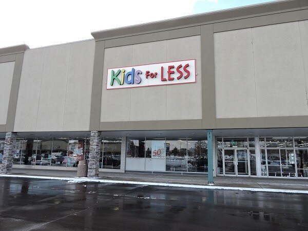 More Photos Of 25351-25495 Grand River Ave, Redford Township Unknown For Lease