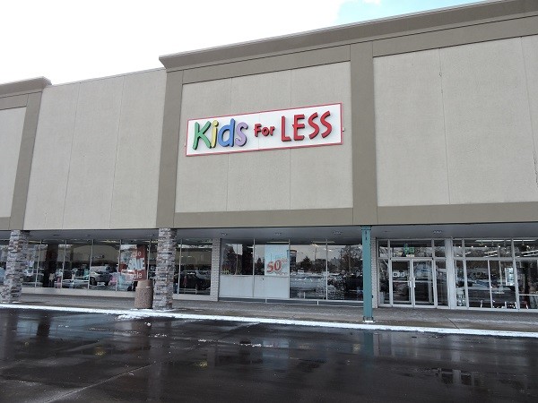 More Photos Of 25441-25495 Grand River Ave, Redford Freestanding For Lease