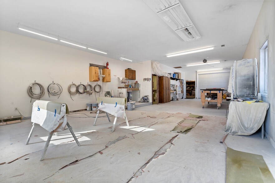 More Photos Of 110 N Bronson Ave, Big Rapids Office For Sale