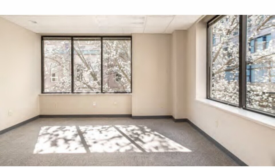 More Photos Of 34 Campbell Ave SW, Roanoke Office For Lease