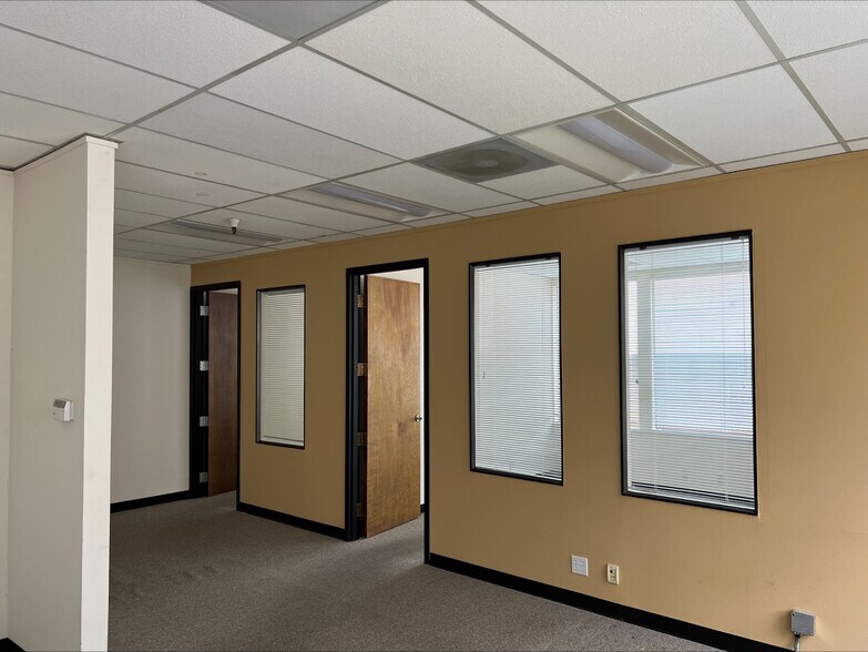 More Photos Of 2511 Garden Rd, Monterey Unknown For Lease