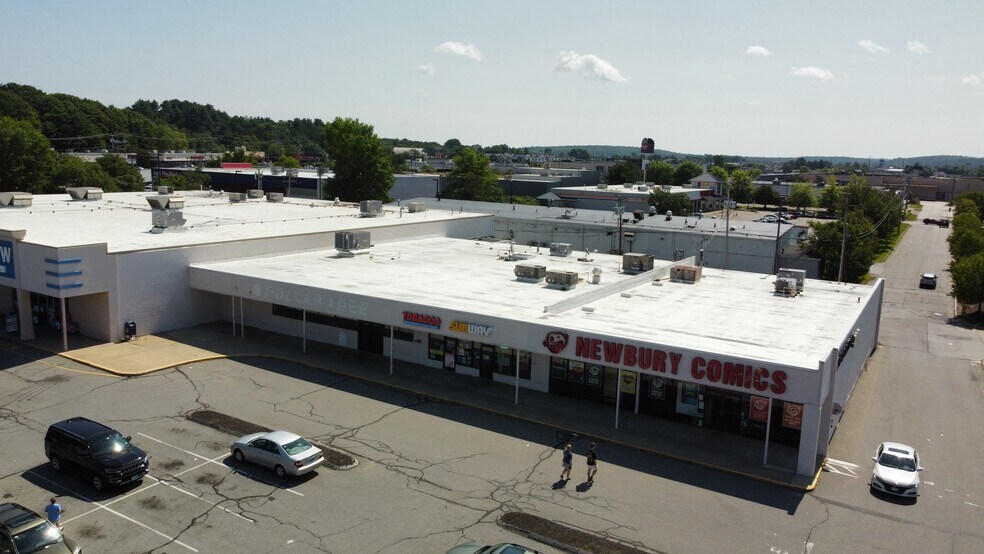 More Photos Of 777 S Willow St, Manchester Storefront For Lease