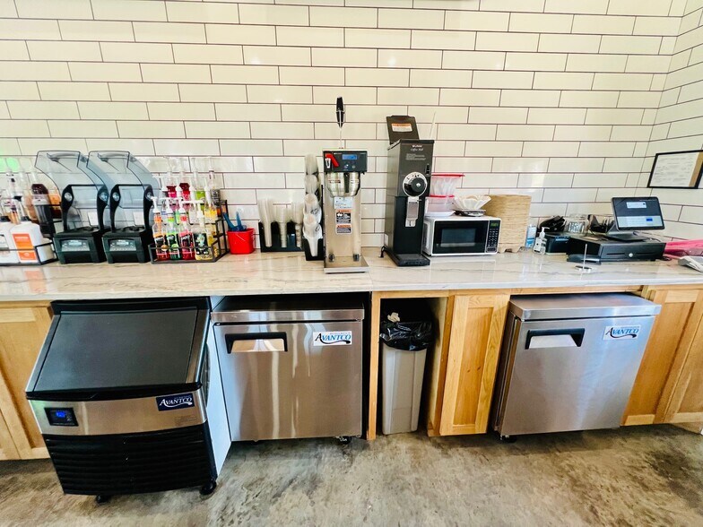 More Photos Of 211 W Highway 70, Madill Fast Food For Sale