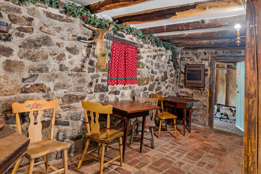 More Photos Of 1332 Susquehanna River Rd, Port Deposit Bar For Sale