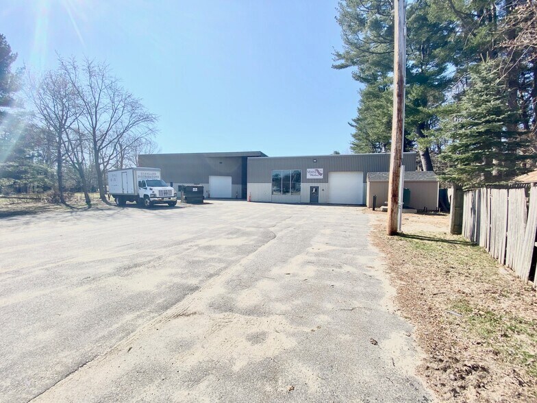 More Photos Of 15 Paul St, Brunswick Manufacturing For Lease