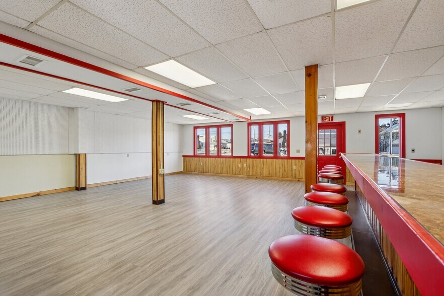 More Photos Of 1409 NW Central Ave, Seaside Park Freestanding For Sale