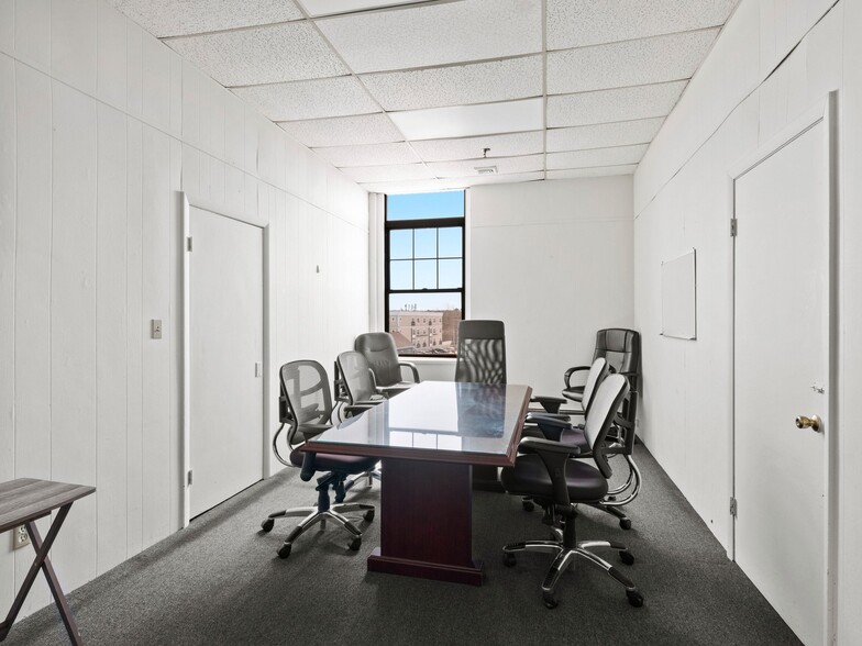 More Photos Of 416 Main St, Wakefield Office For Sale