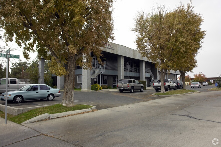 Primary Photo Of 4440 Grissom St, Bakersfield Industrial For Sale