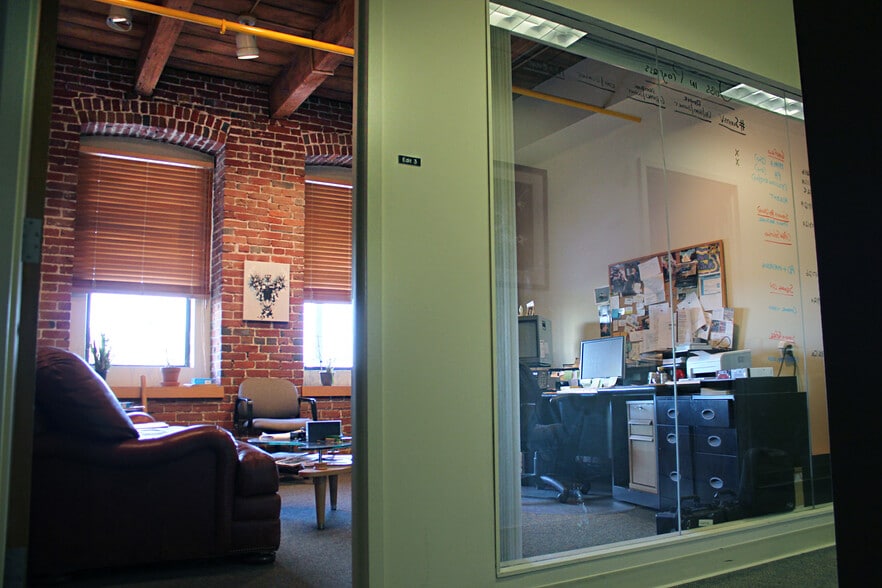 More Photos Of 520 N Christopher Columbus Blvd, Philadelphia Office For Lease