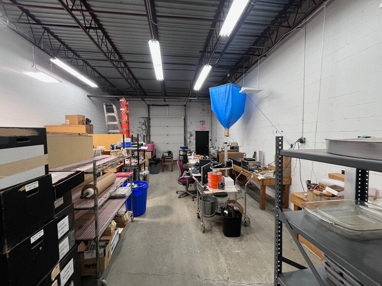 More Photos Of 50 Parker St, Newburyport Manufacturing For Lease