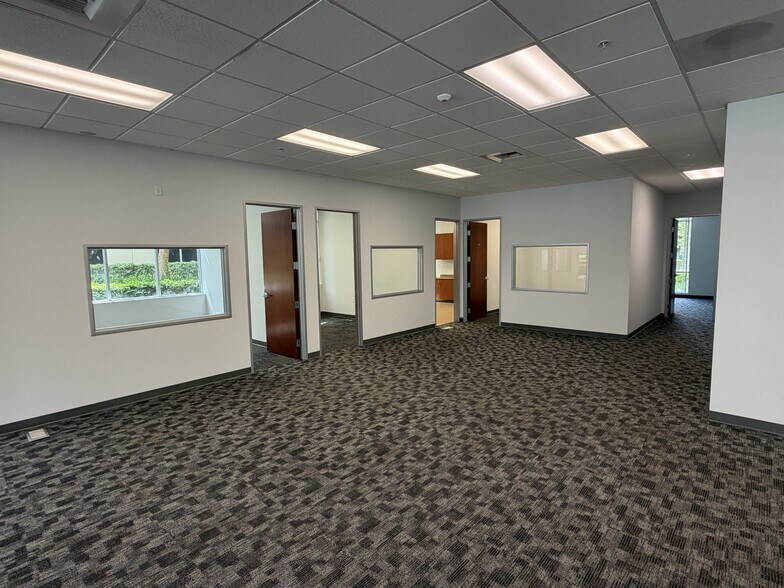 More Photos Of 5814-5826 Lonetree Blvd, Rocklin Flex For Lease