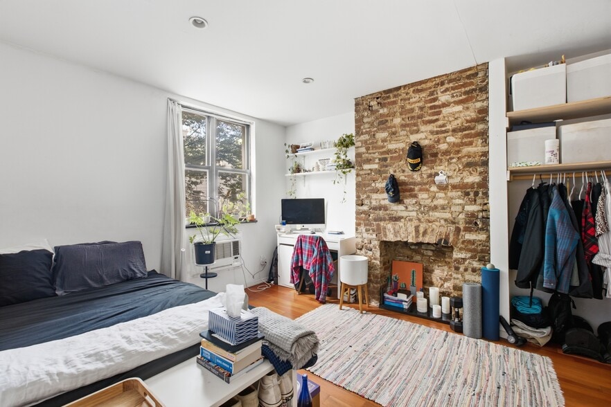More Photos Of 171 Bedford Ave, Brooklyn Storefront Retail Residential For Sale