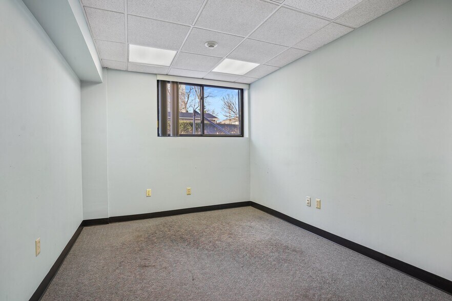 More Photos Of 47 Purdy St, Harrison Medical For Lease